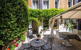 Hotel Apostoli Garden